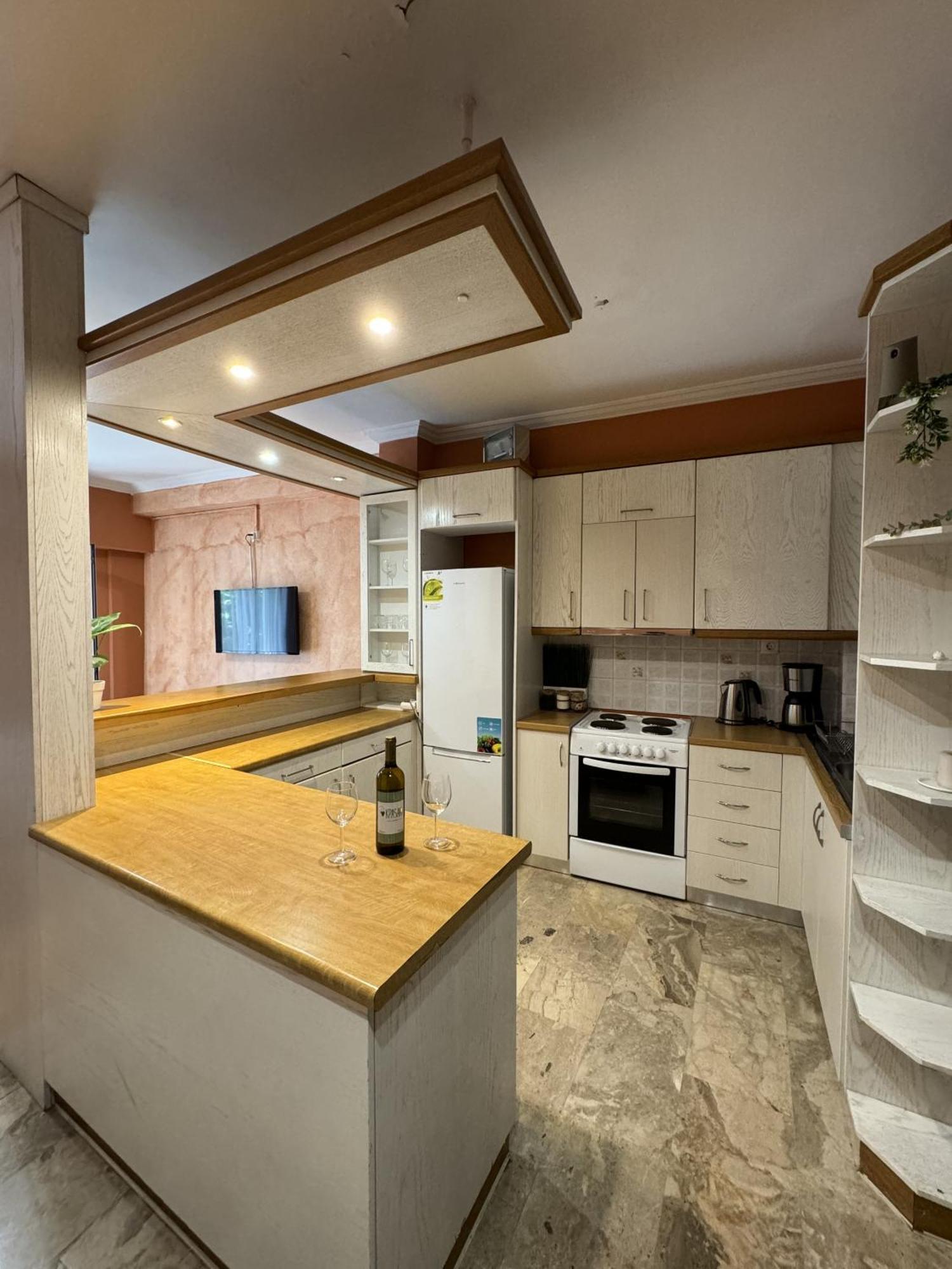 Cozy Apt Next To Acropolis Афины Экстерьер фото